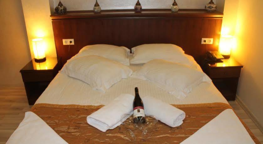 Elisa Hotel Istanbul Exterior photo